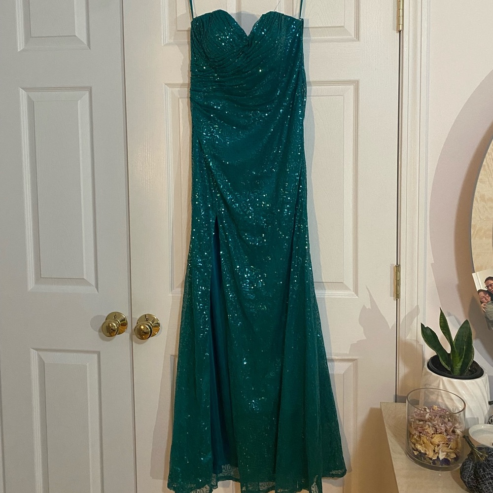 Aria floor length, green prom dress